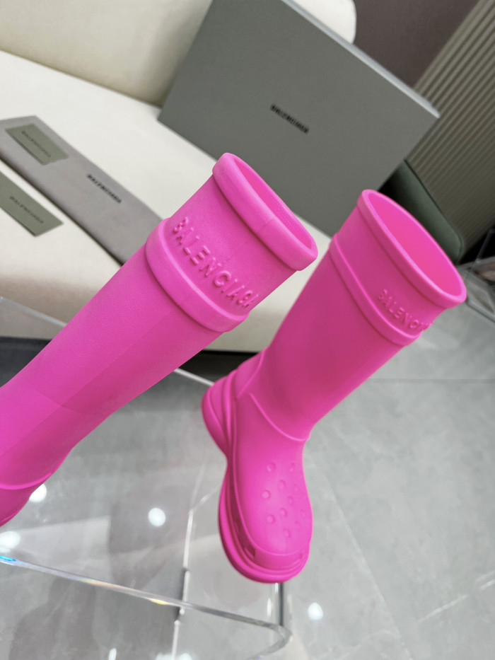 Ba*len*cia*ga x crocs boot pink (w)