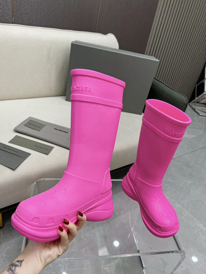 Ba*len*cia*ga x crocs boot pink (w)