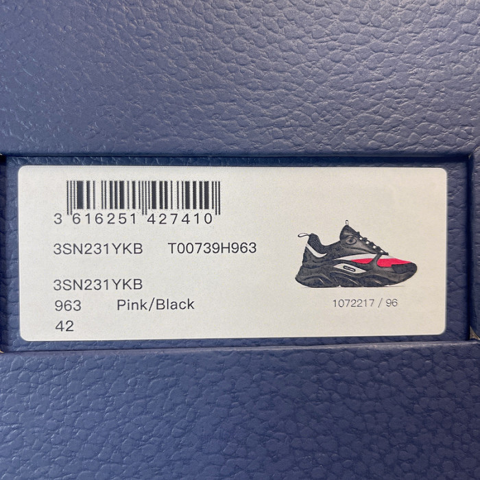 D*or b22 sneakers
