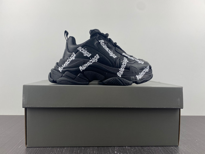 blcg sneaker triple.s.black 536737 w2fab1090