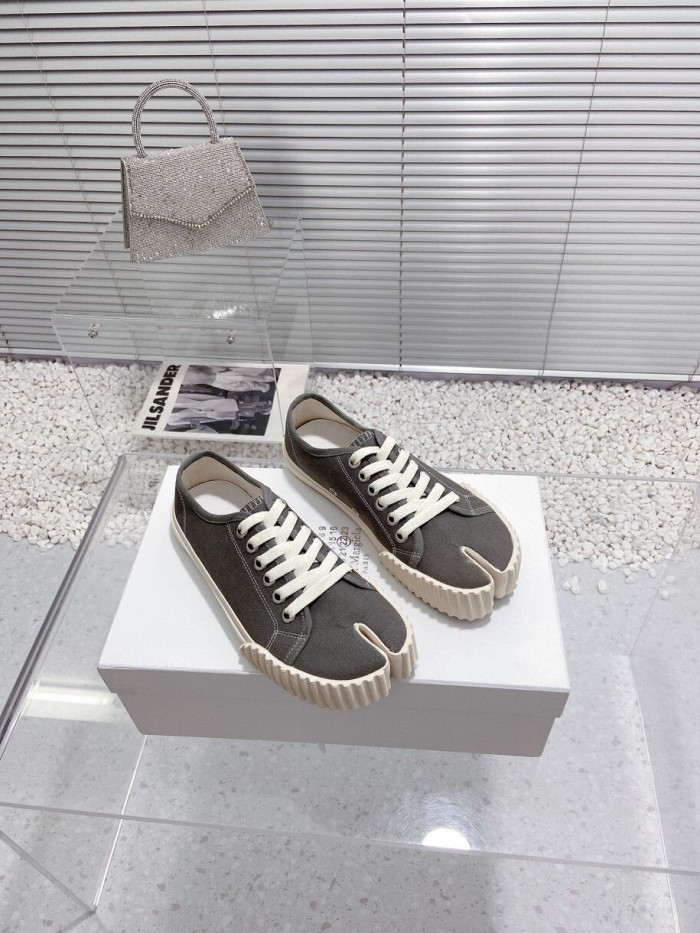 Maison Margiela Tabi Shoes