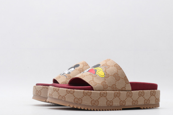 gucc sandals