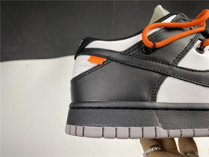 o-w x nike dunk low ct0856 -001