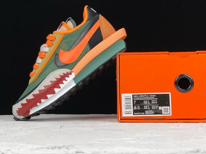 nike ld waffle sacai big shark bv0073-081