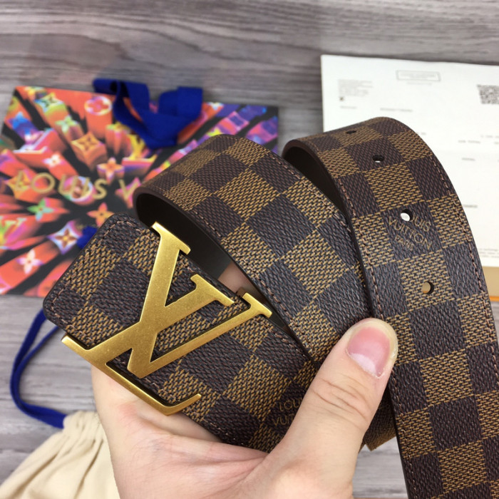 l**is V*t*n belts