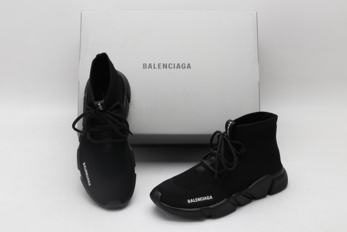 Ba*len*cia*ga speed sneaker