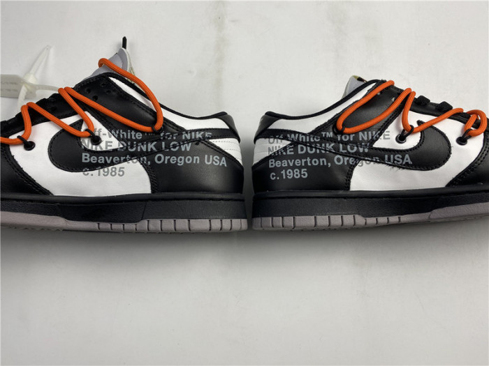 o-w x nike dunk low ct0856 -001