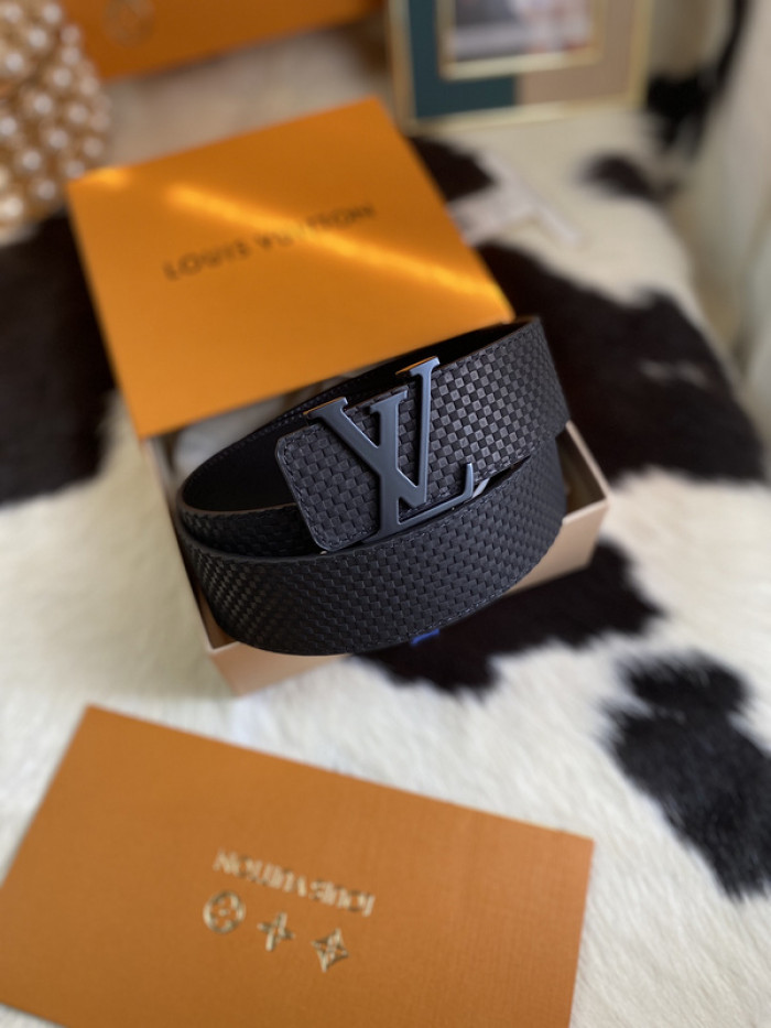 l**is V*t*n belts