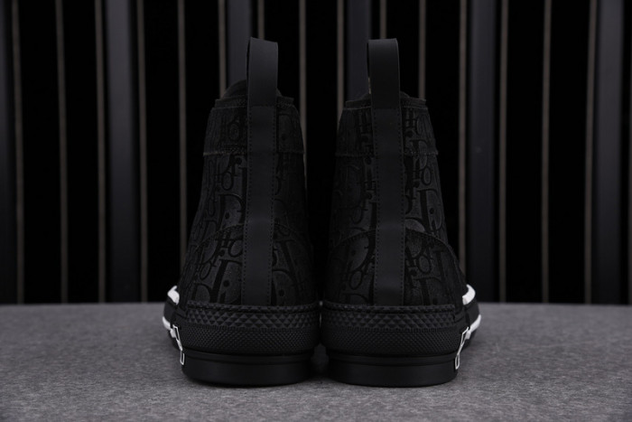 D*or b23 oblique high top sneaker