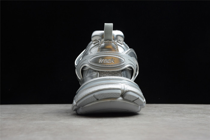 Ba*len*cia*ga track trainer full silver matllic 542023w2fs38100