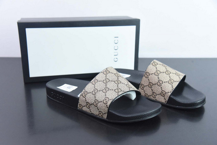 GUCC SANDALS