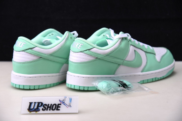 nike dunk low green glow (w) dd1503-105