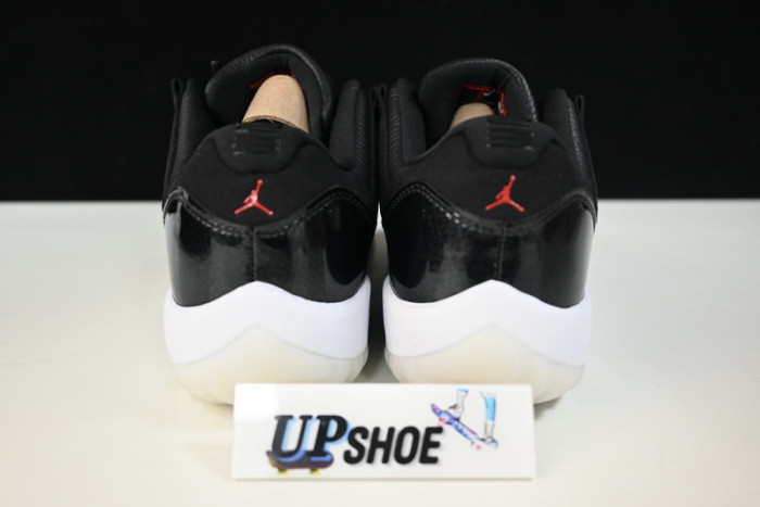 air jordan 11 retro low black-white av2187 001