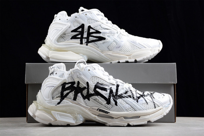 Ba*len*cia*ga runner kith four.color w3rbq9010
