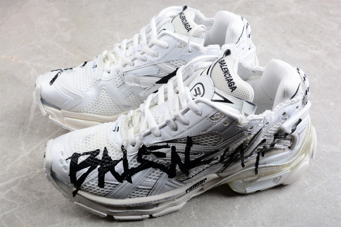 Ba*len*cia*ga runner kith four.color w3rbq9010