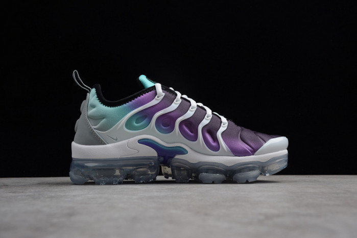 vapormax plus white/fierce purple 924453-101